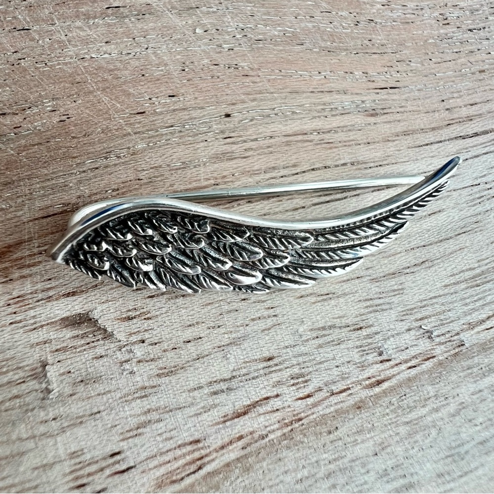 925 Sterling Silver Wing Ear Climber